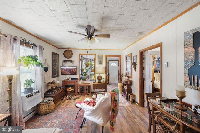 1253 MULBERRY RD, Farnham, VA 22460