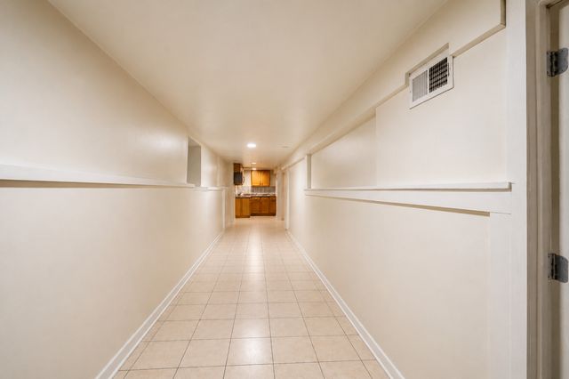 321 N Long Avenue, Chicago, IL 60644
