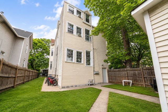 321 N Long Avenue, Chicago, IL 60644