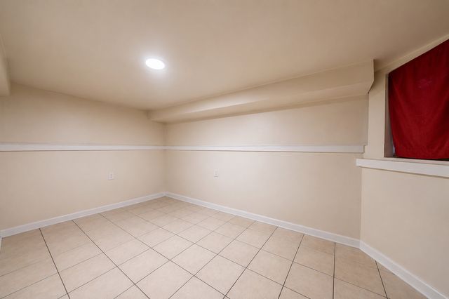 321 N Long Avenue, Chicago, IL 60644