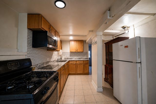 321 N Long Avenue, Chicago, IL 60644