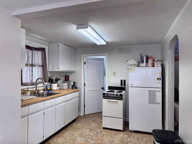 1001 Prospect Street, Hancock, MI 49930