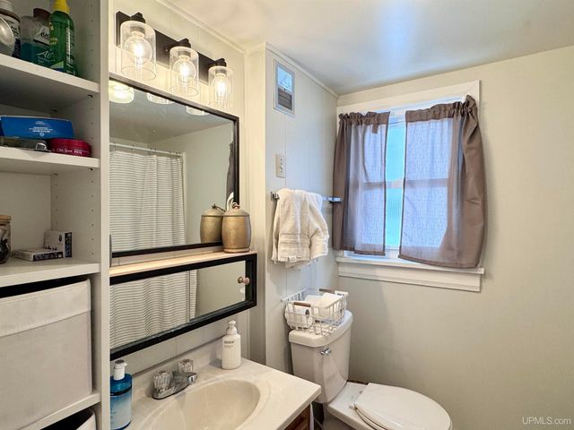 1001 Prospect Street, Hancock, MI 49930