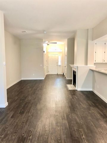 8008 Nairn DR, Austin, TX 78749