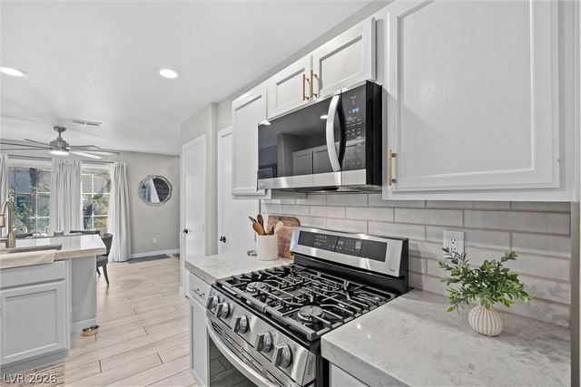 8212 Diamond Star Court, Las Vegas, NV 89145