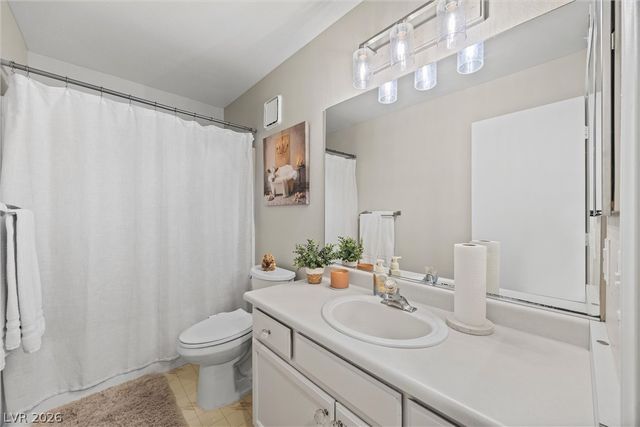 8212 Diamond Star Court, Las Vegas, NV 89145
