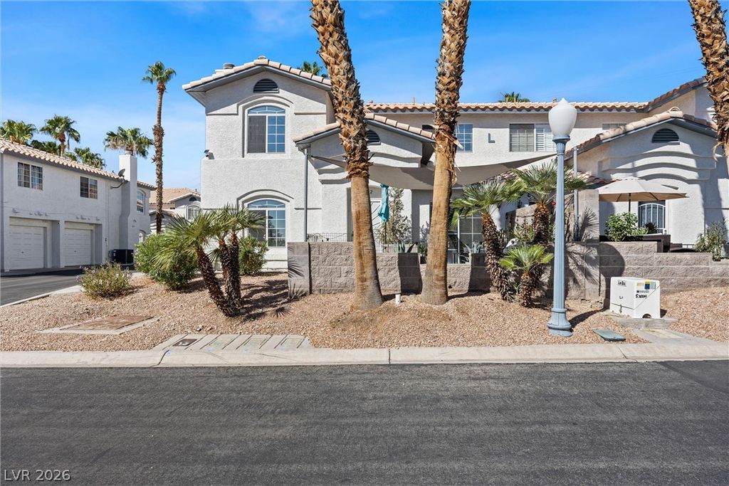 8212 Diamond Star Court, Las Vegas, NV 89145 — photo 2