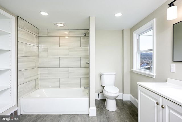 93 PENNSYLVANIA AVE, Coatesville, PA 19320