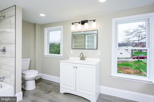 93 PENNSYLVANIA AVE, Coatesville, PA 19320