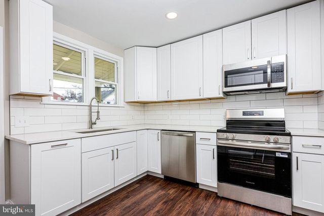 93 PENNSYLVANIA AVE, Coatesville, PA 19320