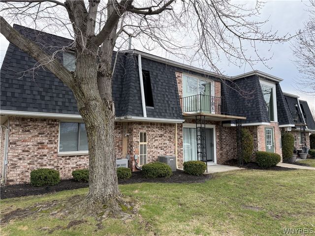 50A Foxberry, Amherst, NY 14068