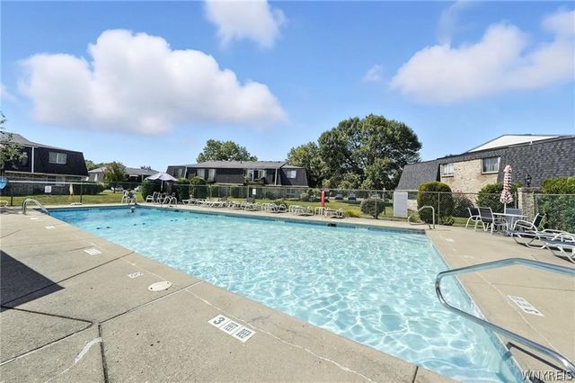 50A Foxberry, Amherst, NY 14068