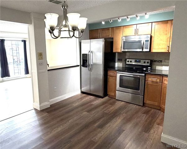 50A Foxberry, Amherst, NY 14068