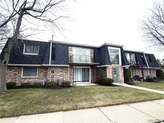 50A Foxberry, Amherst, NY 14068