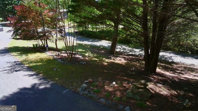 46 Big Rock Road, Cleveland, GA 30528