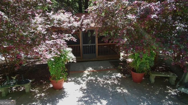 46 Big Rock Road, Cleveland, GA 30528