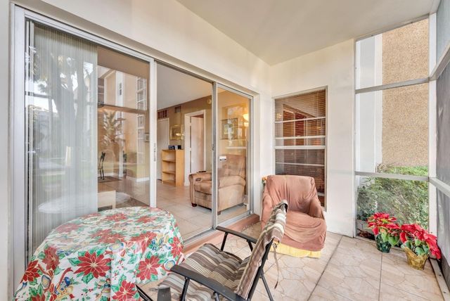 3020 NE 16th Avenue 105, Oakland Park, FL 33334