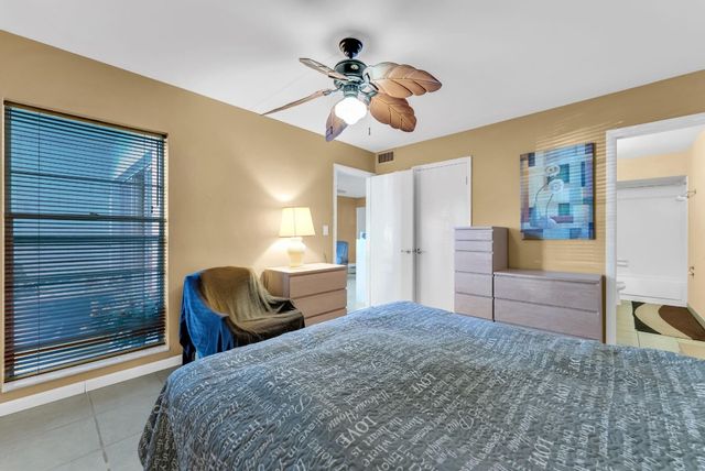 3020 NE 16th Avenue 105, Oakland Park, FL 33334