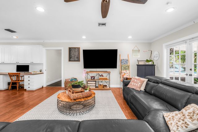 4734 Jefferson Street, Hollywood, FL 33021
