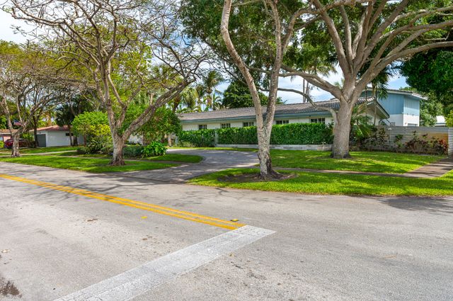 4734 Jefferson Street, Hollywood, FL 33021