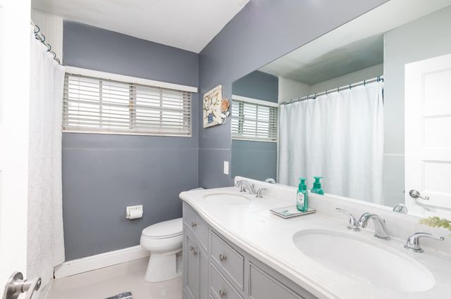 4734 Jefferson Street, Hollywood, FL 33021