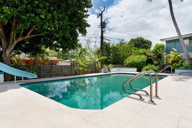 4734 Jefferson Street, Hollywood, FL 33021