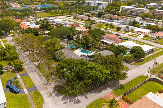 4734 Jefferson Street, Hollywood, FL 33021
