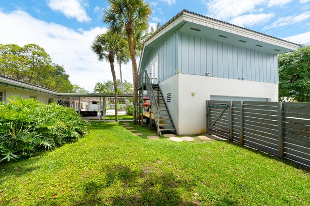 4734 Jefferson Street, Hollywood, FL 33021