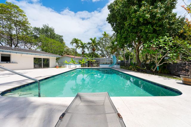 4734 Jefferson Street, Hollywood, FL 33021