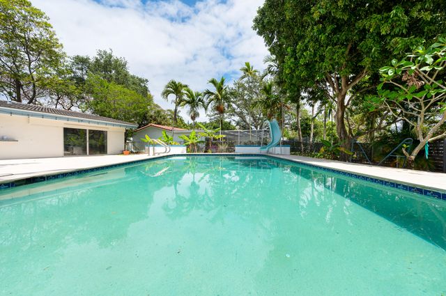 4734 Jefferson Street, Hollywood, FL 33021