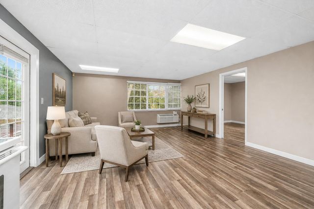4734 Jefferson Street, Hollywood, FL 33021