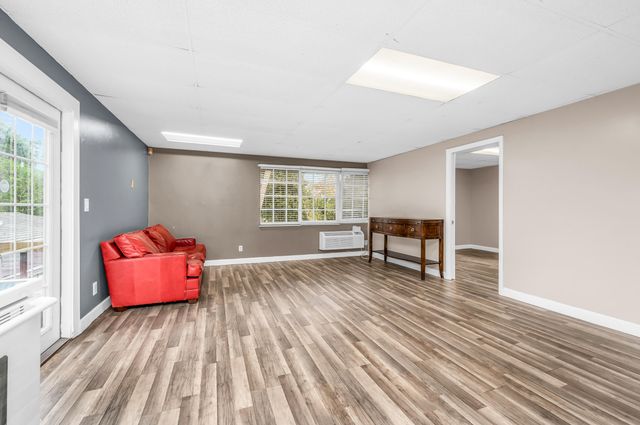 4734 Jefferson Street, Hollywood, FL 33021