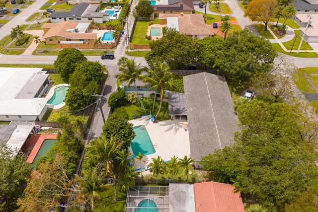 4734 Jefferson Street, Hollywood, FL 33021
