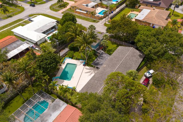 4734 Jefferson Street, Hollywood, FL 33021