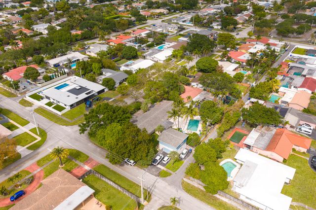 4734 Jefferson Street, Hollywood, FL 33021