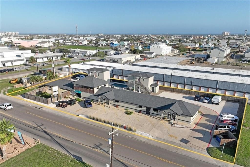 121 Cut Off Road, Port Aransas, TX 78373