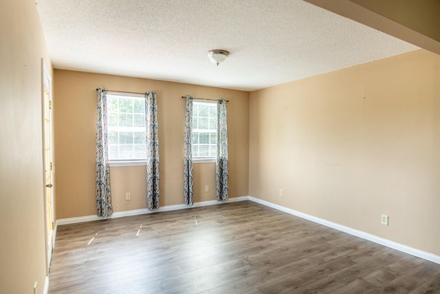 8208 Fallen Maple Drive, Chattanooga, TN 37421