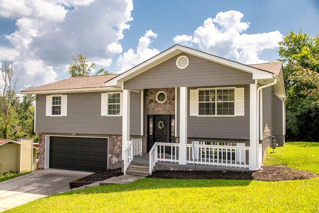 8208 Fallen Maple Drive, Chattanooga, TN 37421