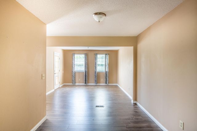 8208 Fallen Maple Drive, Chattanooga, TN 37421