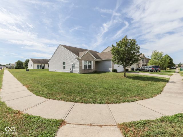 2899 W Sampler Lane, Monrovia, IN 46157
