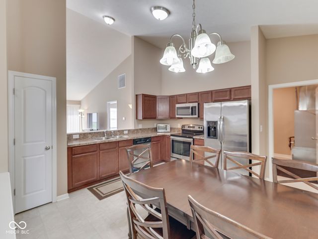 2899 W Sampler Lane, Monrovia, IN 46157