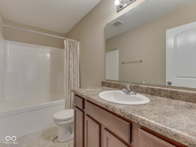 2899 W Sampler Lane, Monrovia, IN 46157