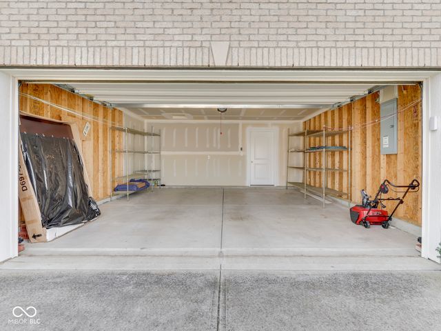 2899 W Sampler Lane, Monrovia, IN 46157