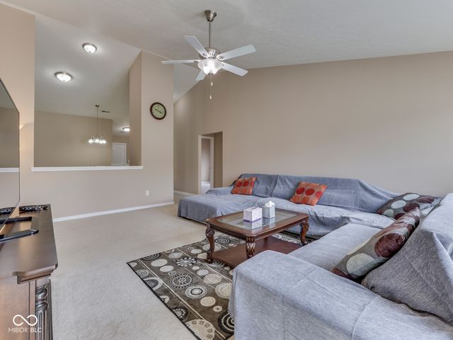2899 W Sampler Lane, Monrovia, IN 46157