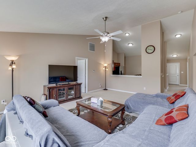 2899 W Sampler Lane, Monrovia, IN 46157