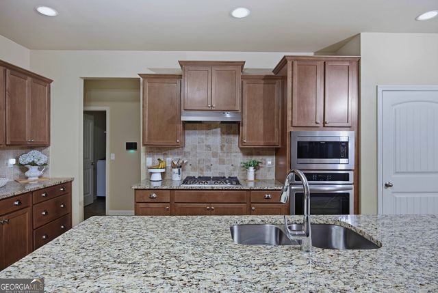 5065 Pond View Drive, Columbus, GA 31907
