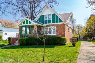 41 Beyne Street, Mount Clemens, MI 48043