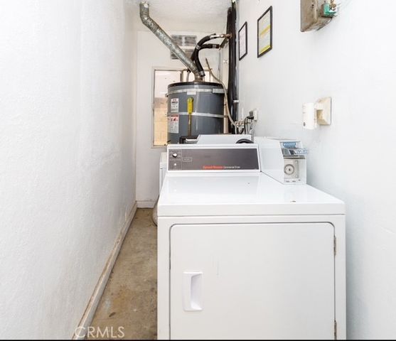 6851 Agnes Avenue 2, North Hollywood, CA 91605