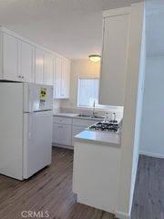 6851 Agnes Avenue 2, North Hollywood, CA 91605