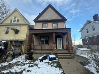504 Stratmore St, Crafton Heights, PA 15205